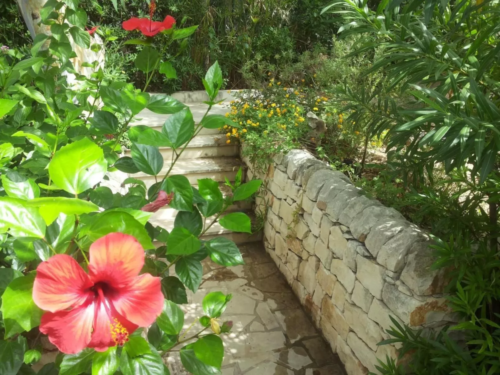 Schöner zentraler Bungalow direkt am Sandstrand auf Sizilien-Binnen