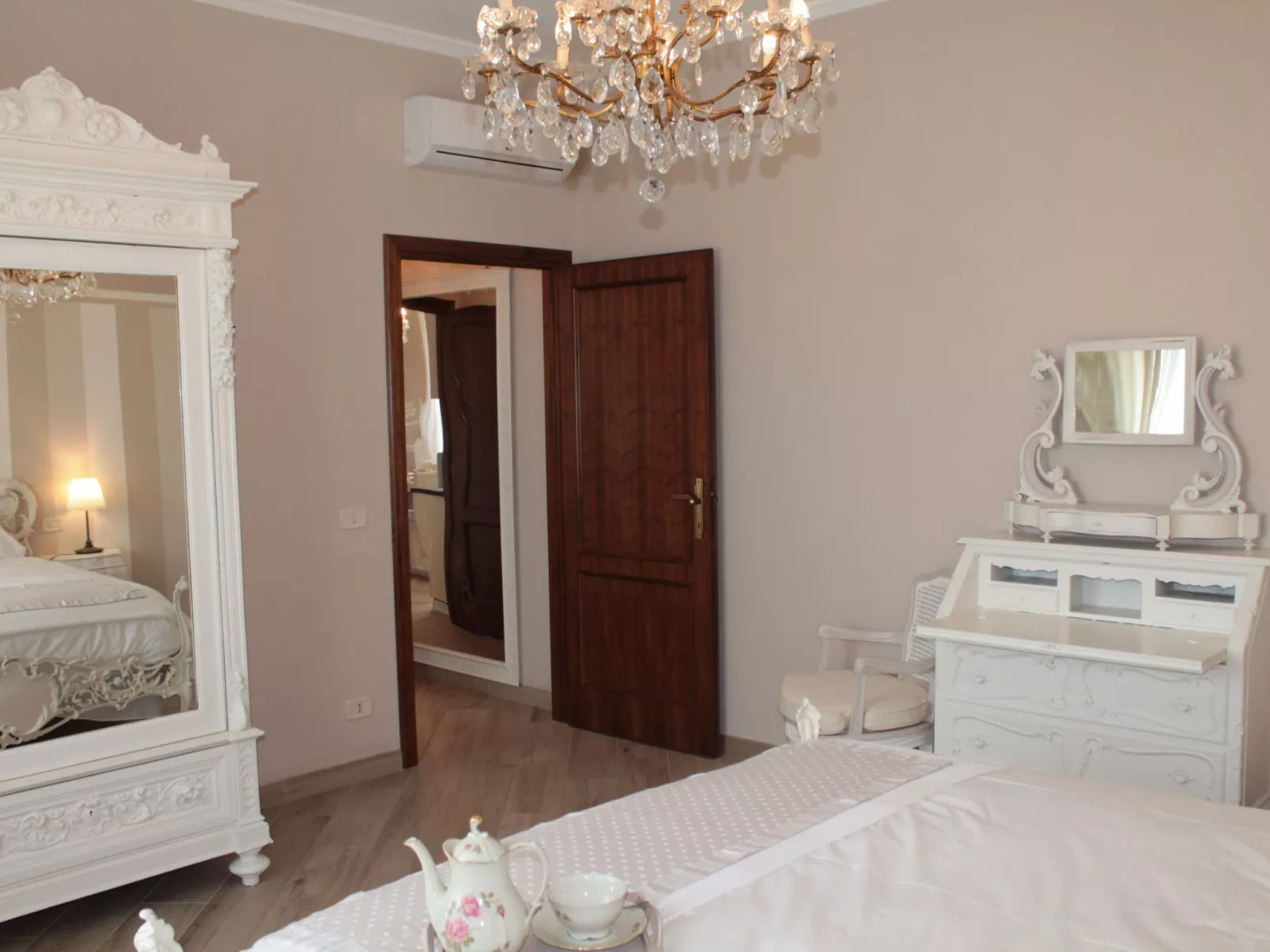 La Valinfiore Charmante Wohnung mit Pool-Binnen