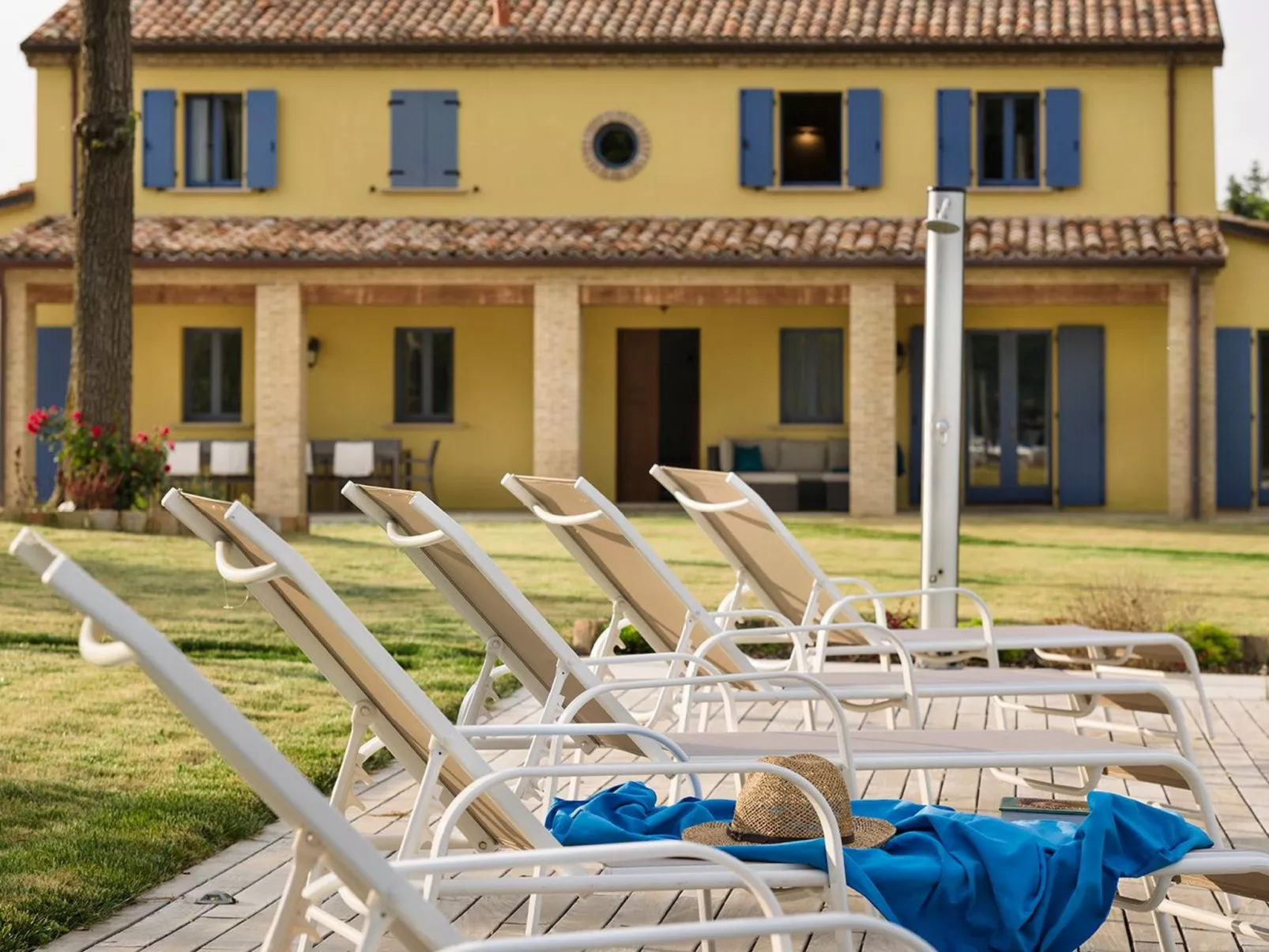 Villa Elettra Marcheholiday-Buiten