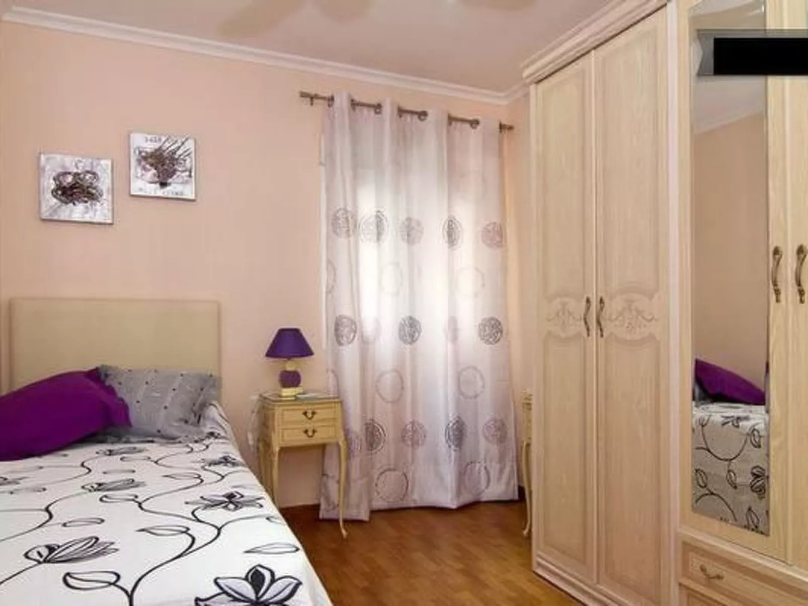 Wohnung mit Balkon-Binnen