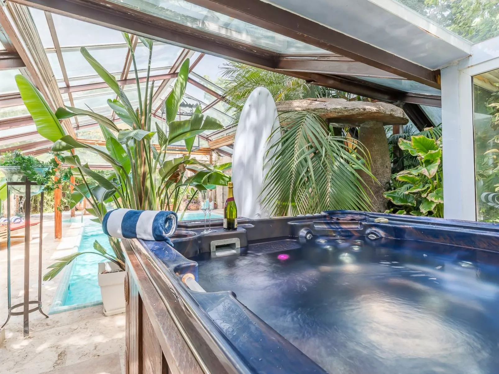 5-Suiten Madrid Villa Oasis, Schwimmbad-Spa, Fitnessraum, Club-Binnen