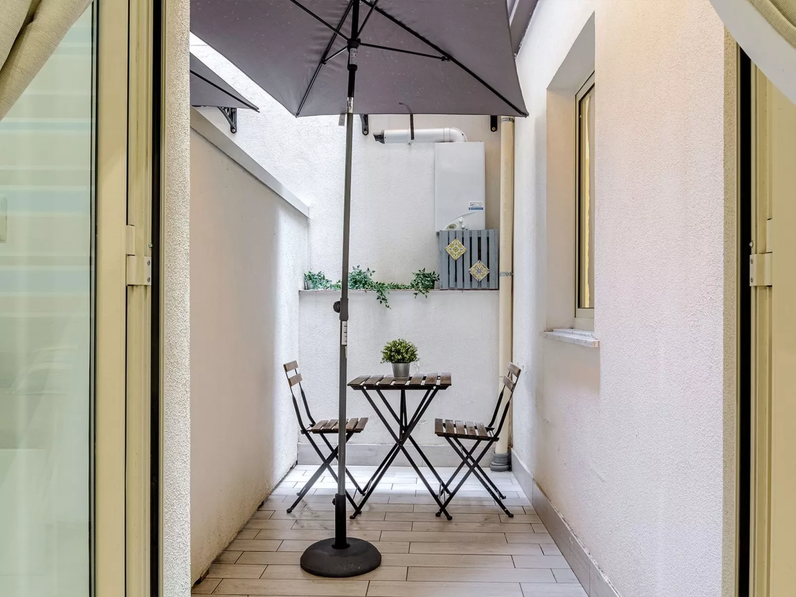 Casa Le Sorelle - Viola-Binnen