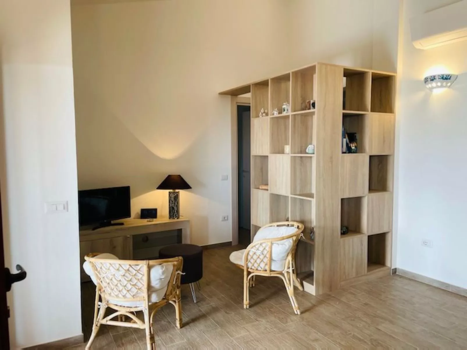 'Villa Ancora' in Strandnähe-Binnen