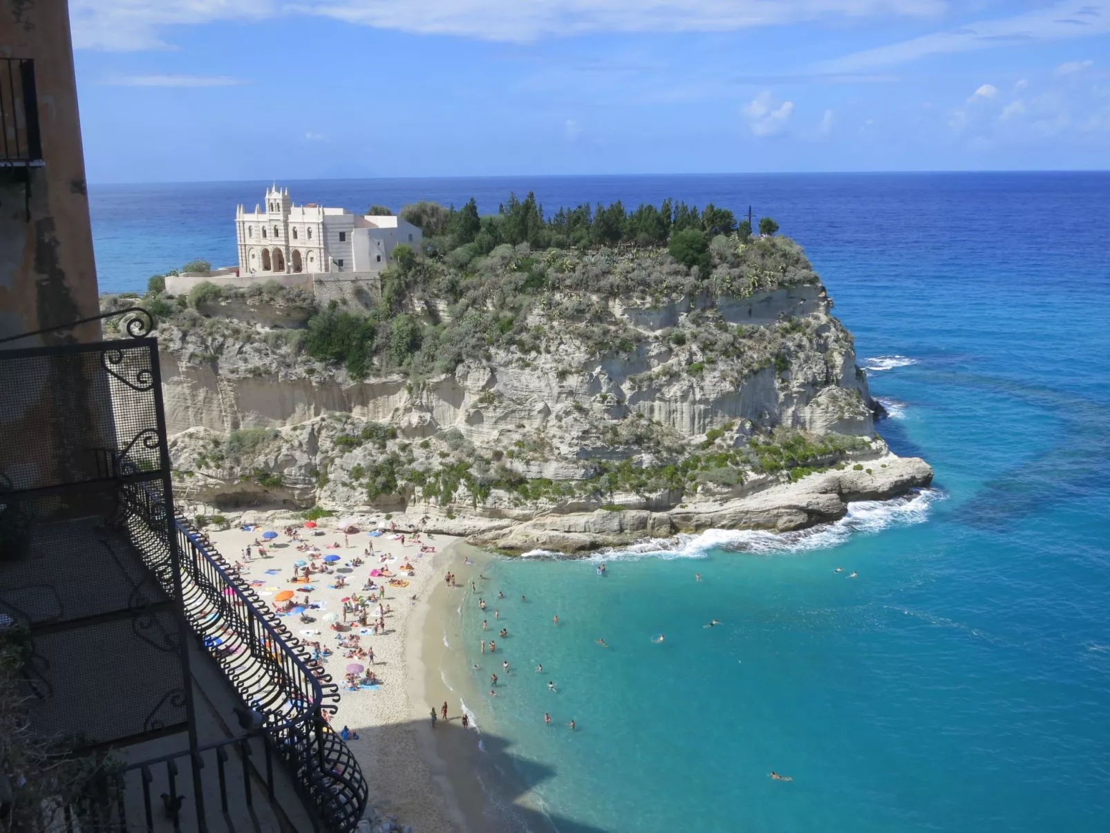 Vanessa-Image-tags.info