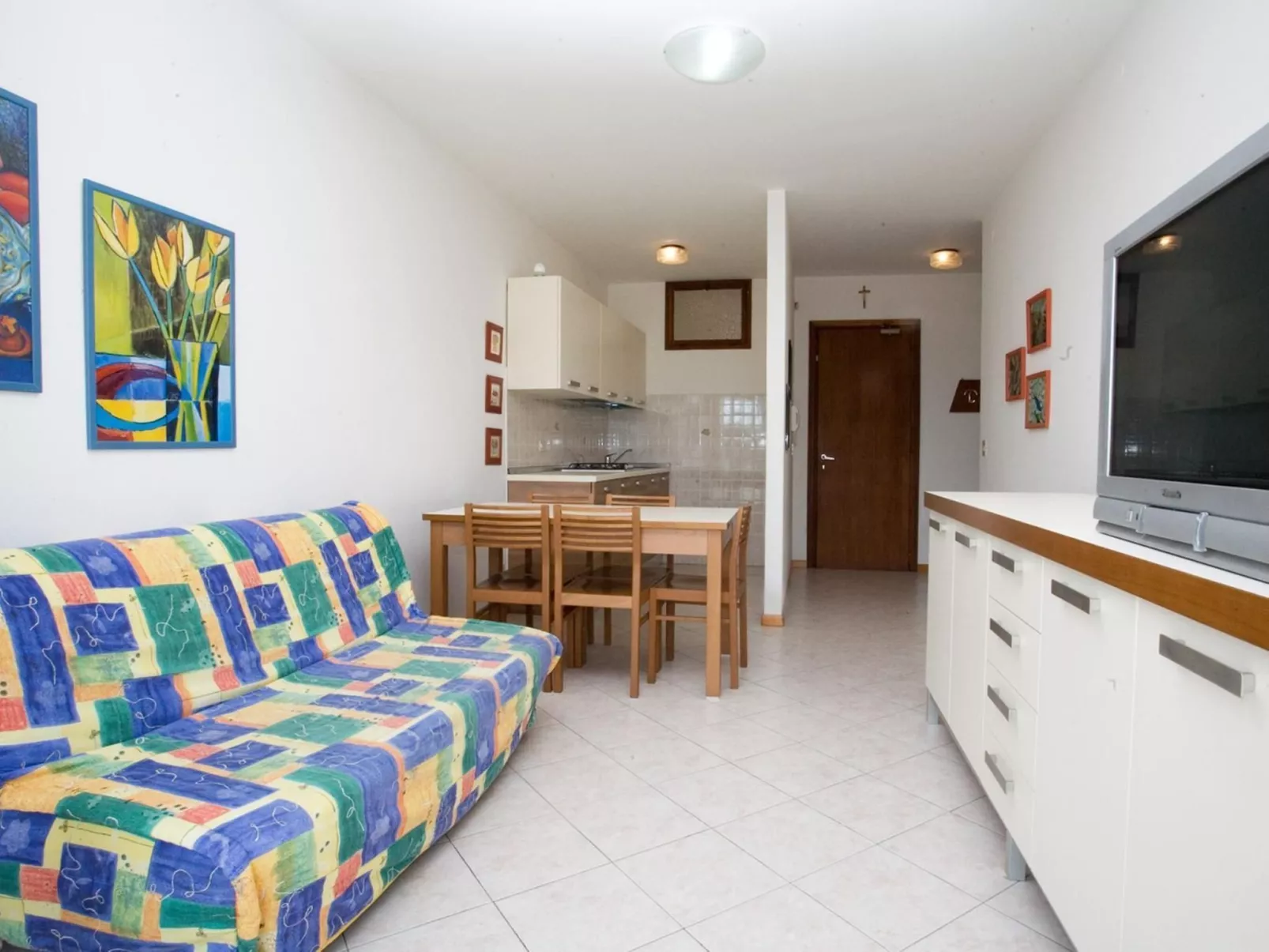 'Sanian B' mit Balkon-Binnen