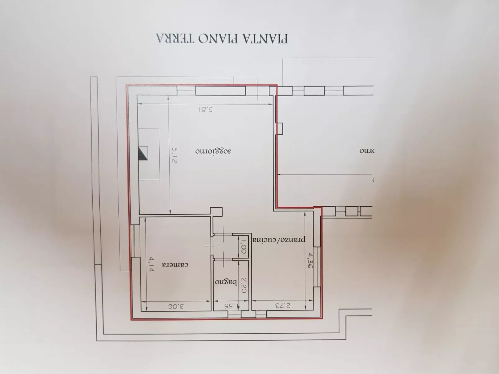 Mit Privatparkplatz-Binnen
