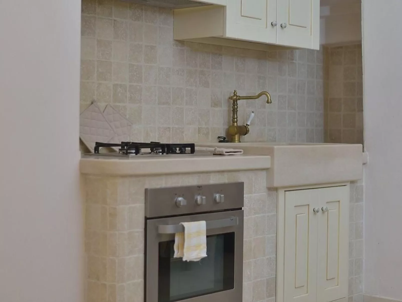 Dimora Leoci-Image-tags.info