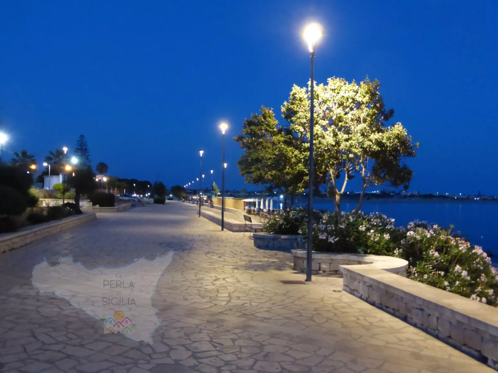 In Marina Di Modica mit Großer Terrasse-Binnen