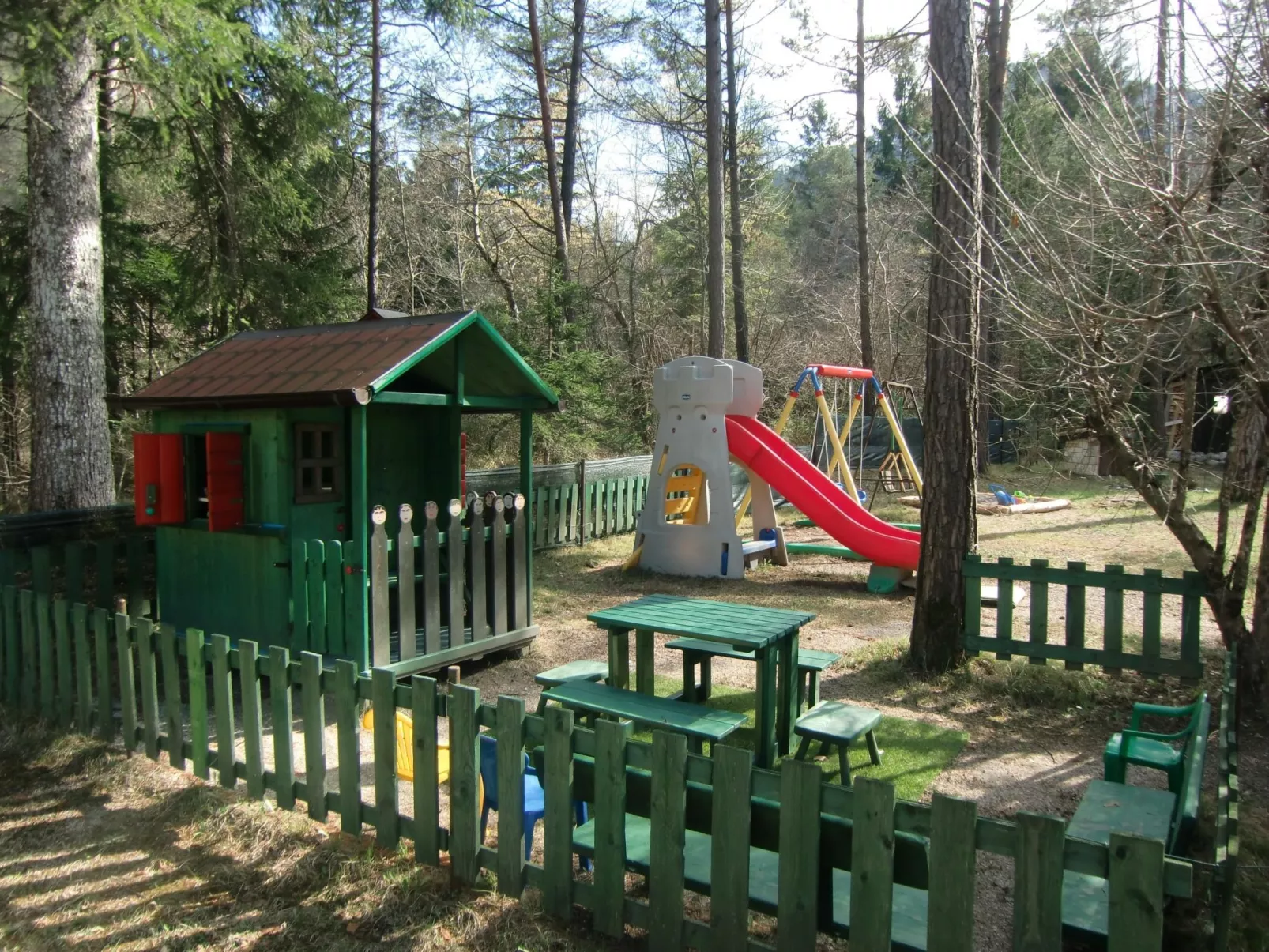 Erdgeschosswohnung mit privatem Garten-Binnen