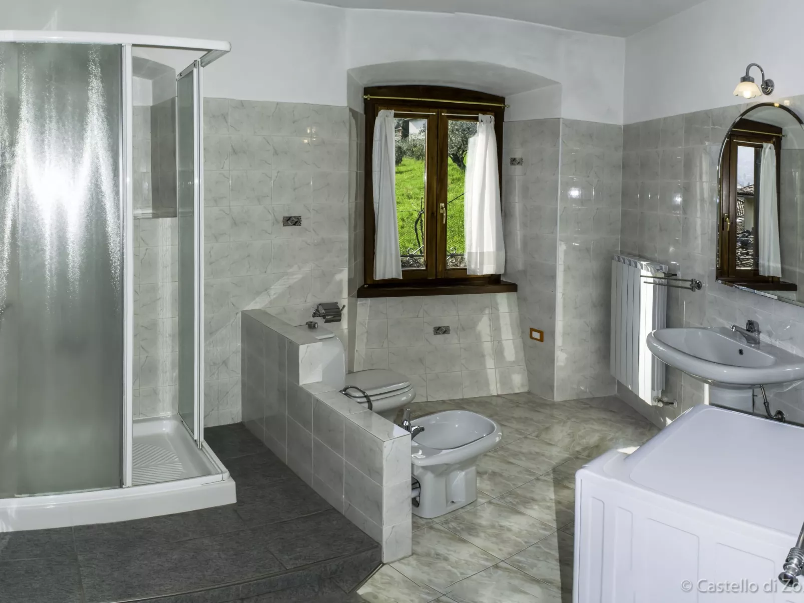 Historisches Haus mit Seeblick-Binnen