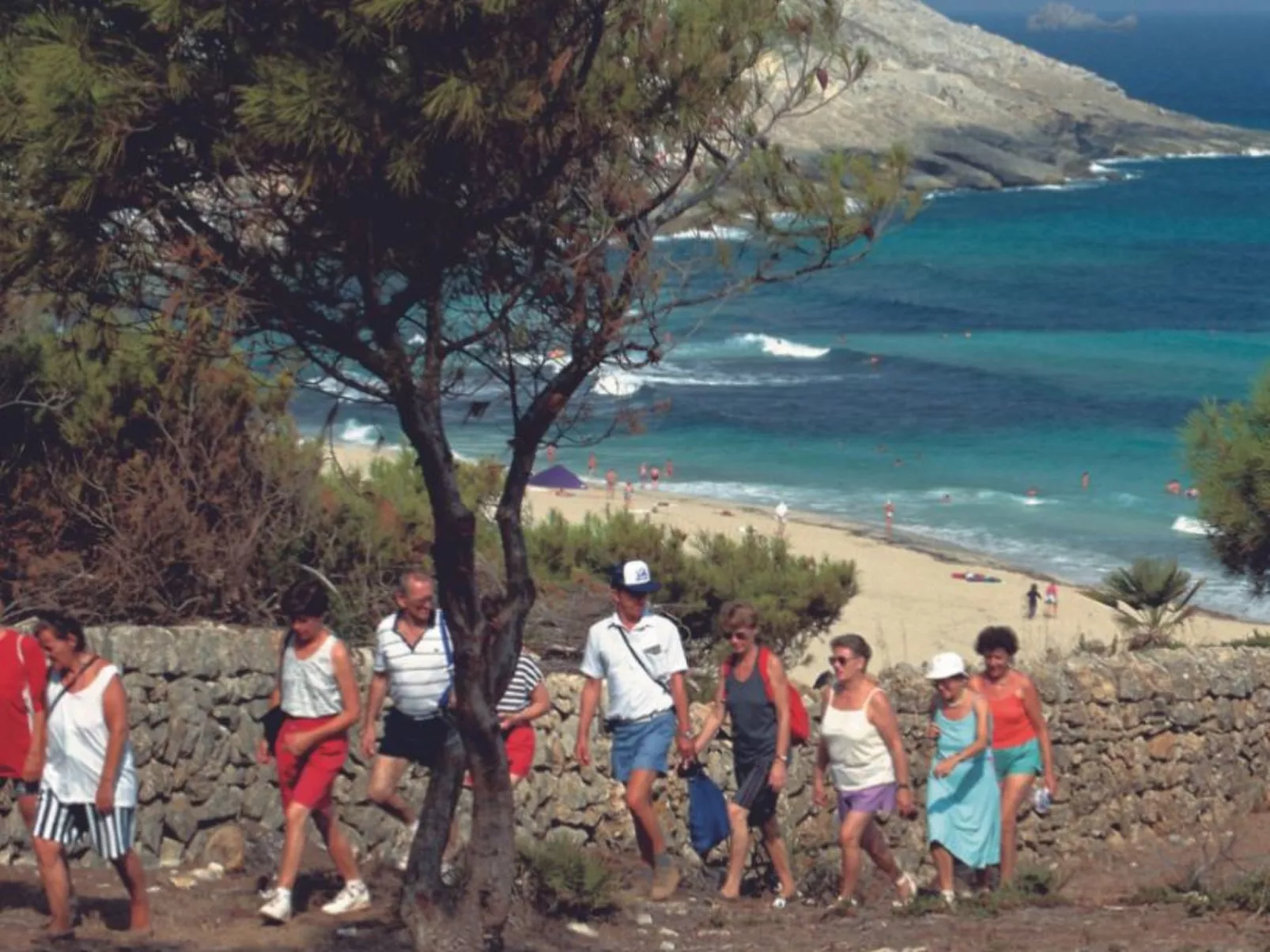 Landhaus mit Garten, Sonnenterrasse sowie überdachter Terrasse und Pool in Stra-Buiten