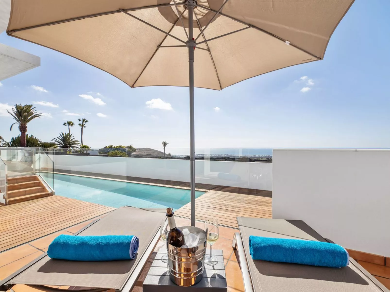 Villa Suite Isabela mit beheiztem Pool-Binnen