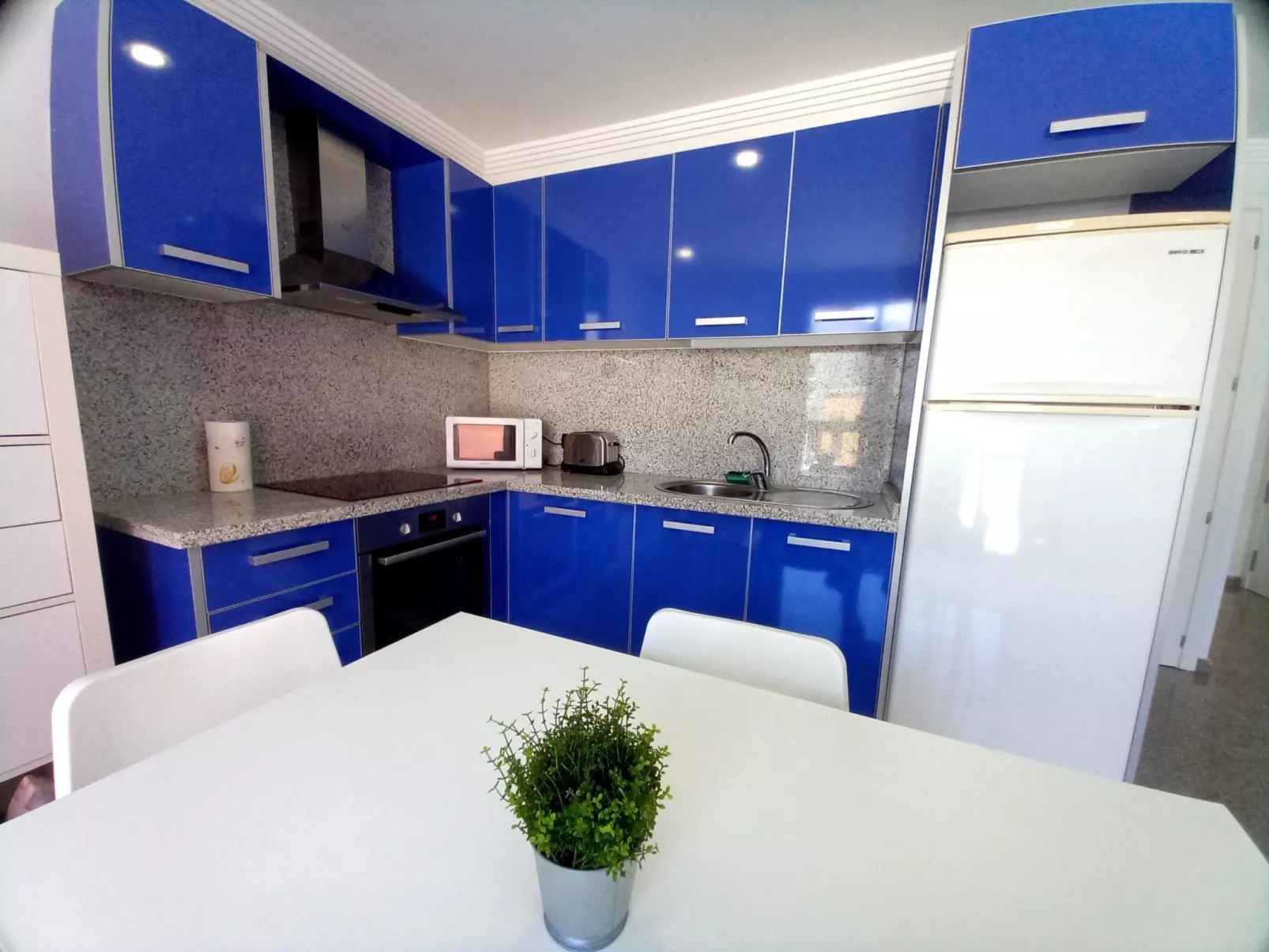 Ferienunterkunft "Playa Chica Medano".-Binnen