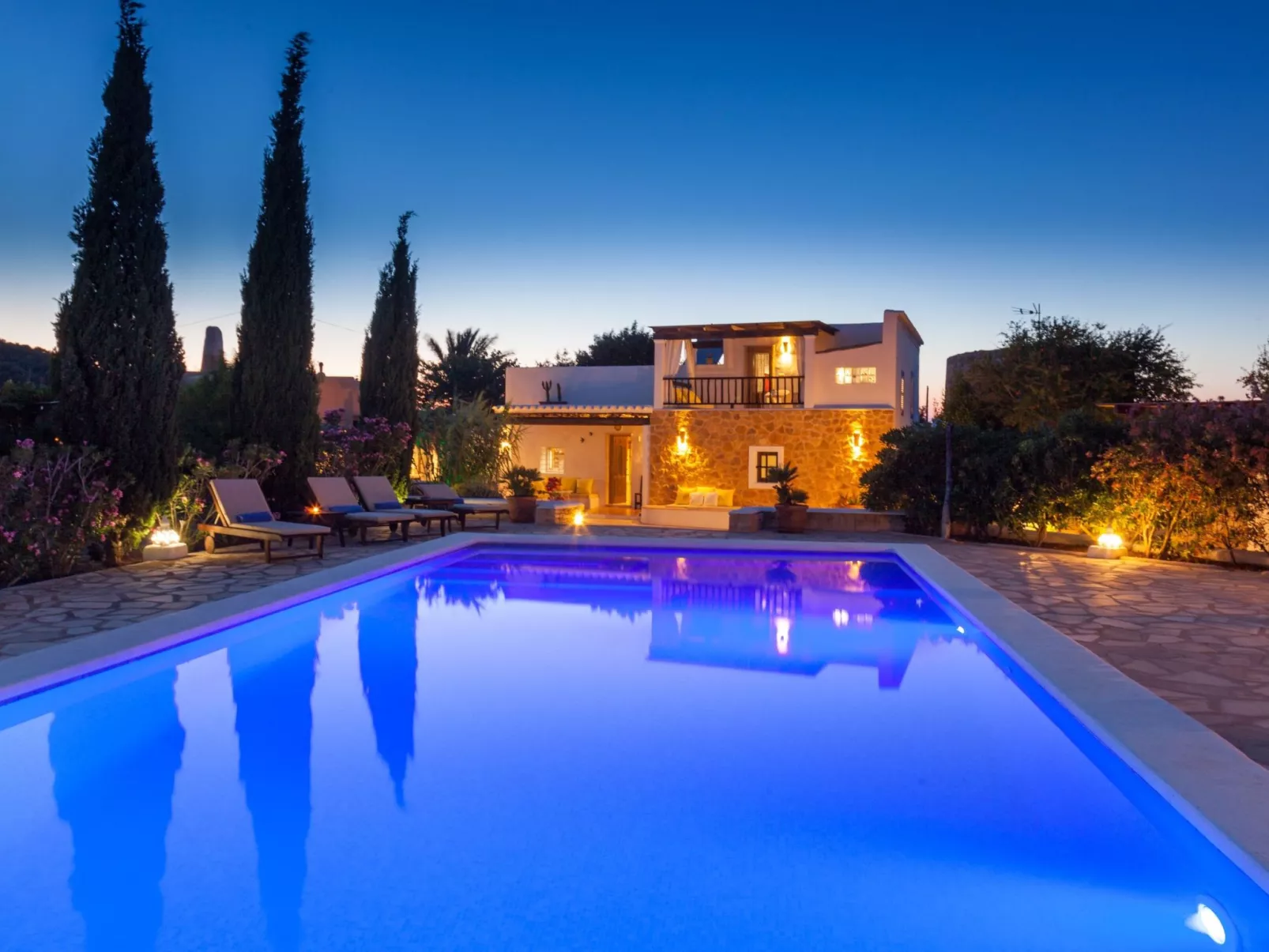 Villa El Palau-Image-tags.info