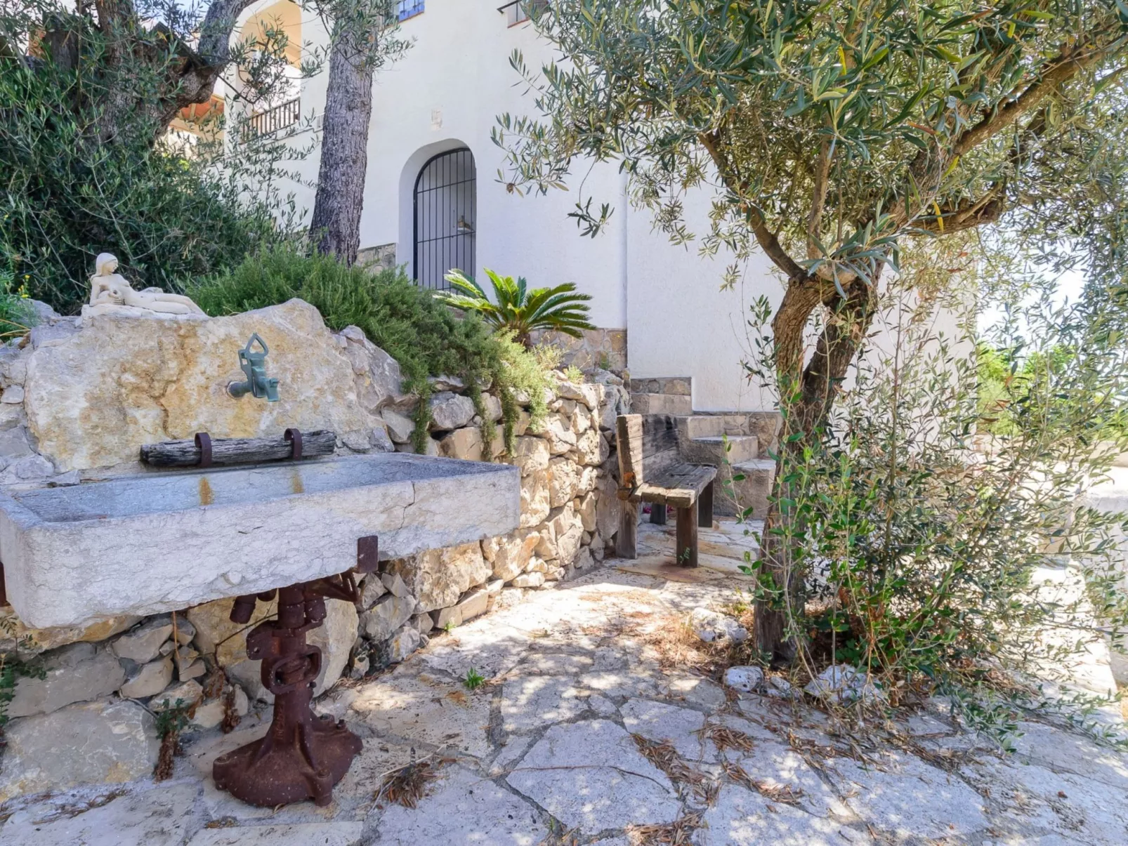 Costabravaforrent Palas Atenea ist eine wunderschöne Villa mit unglaublichem Bl-Image-tags.info