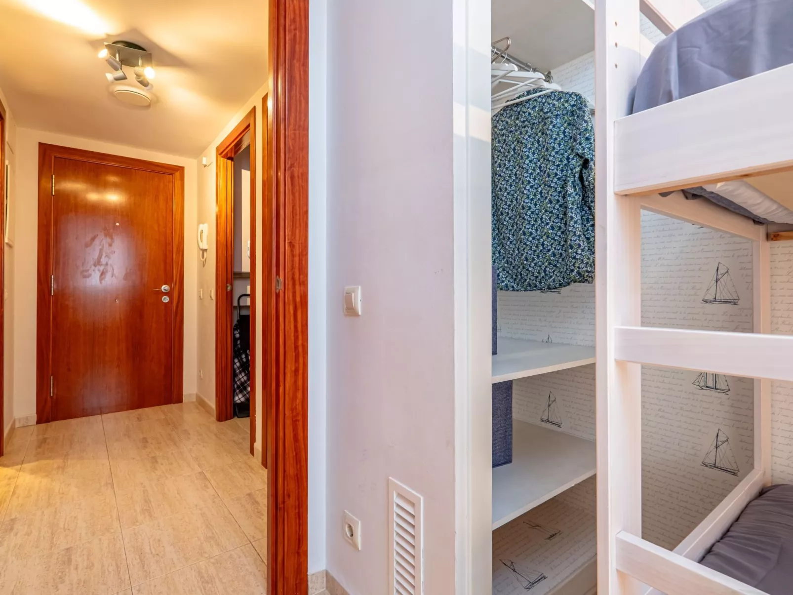 Costabravaforrent Balcó 8, Wohnung für 4 Personen mit gemeinschaftlichem Pool-Image-tags.info