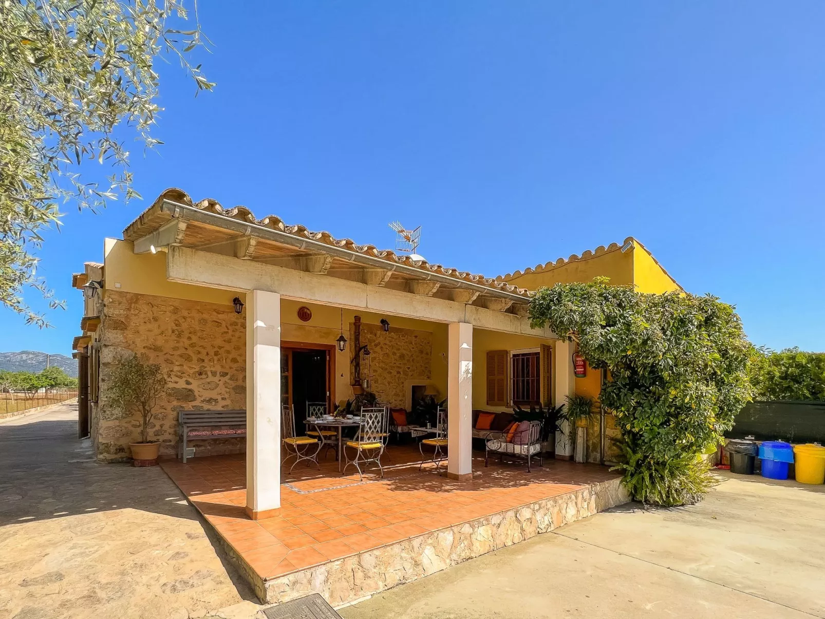 "Sa Sini" mit Terrasse-Image-tags.info