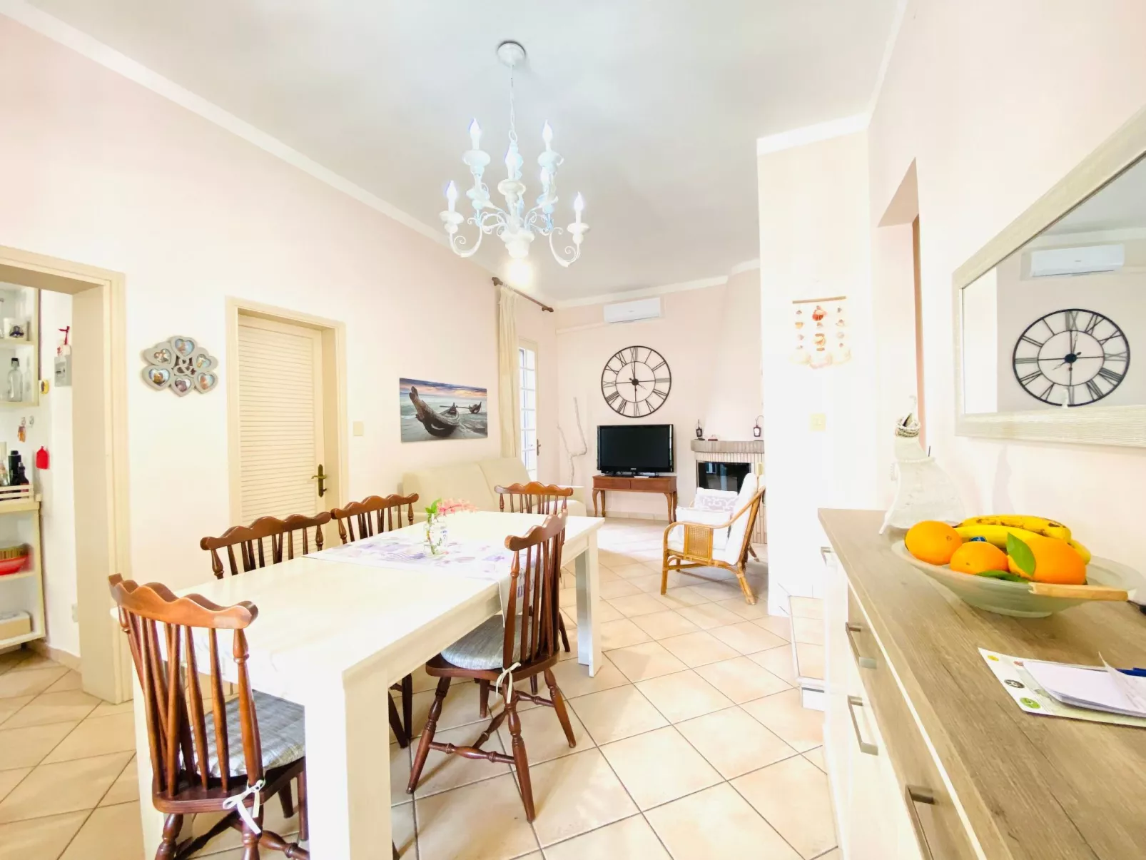 Repräsentative Villa, Klima, 300 Meter vom Meer entfernt-Binnen