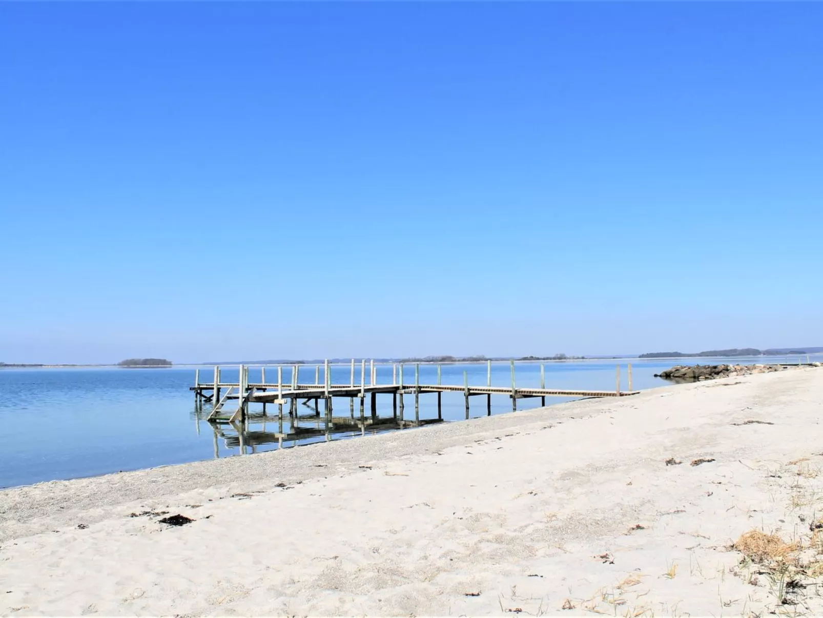 "Rise" - 250m from the sea-Buiten