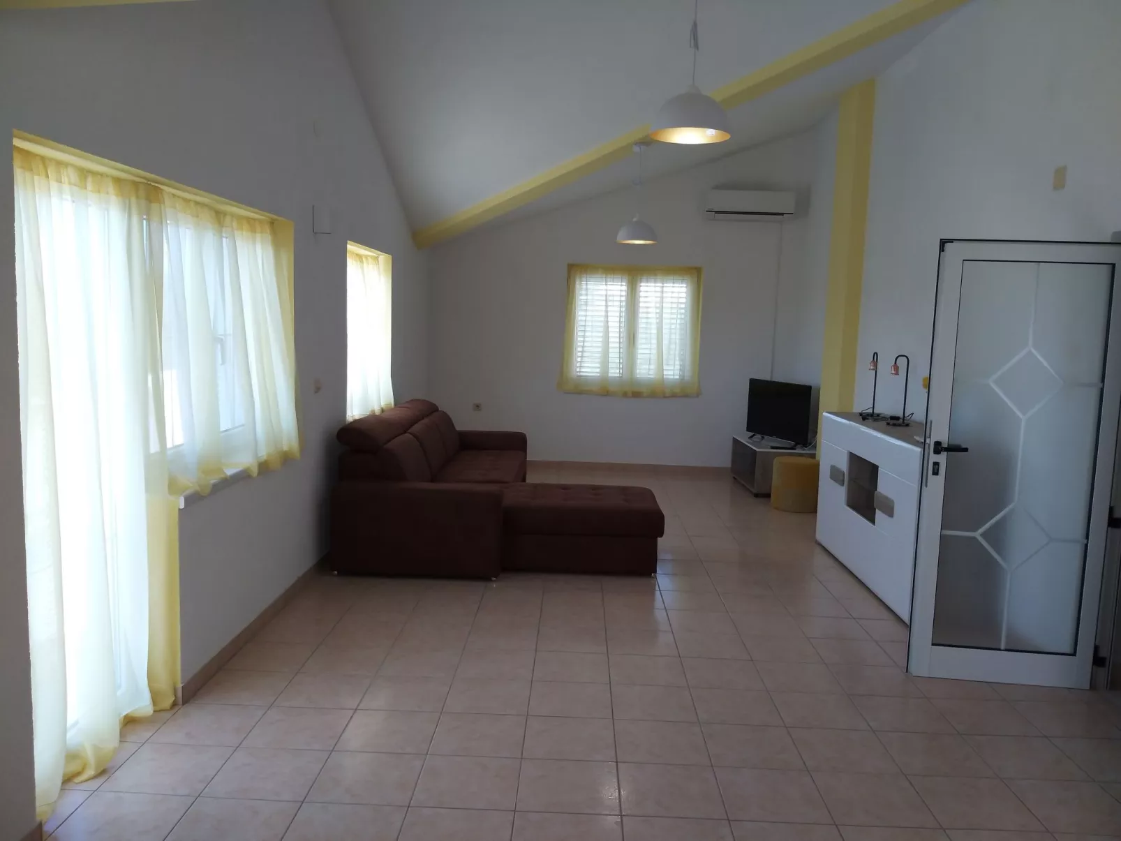 Michele-Grejp-Binnen