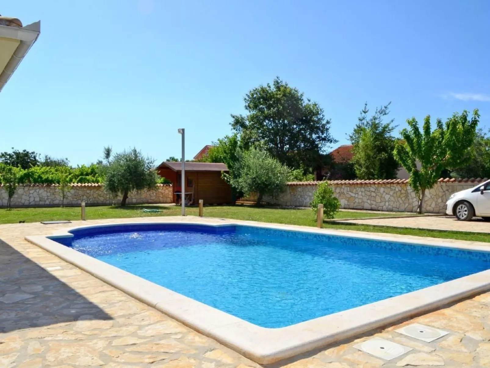 Gemütliches Ferienhaus in Medulin mit Großer Terrasse-Image-tags.info