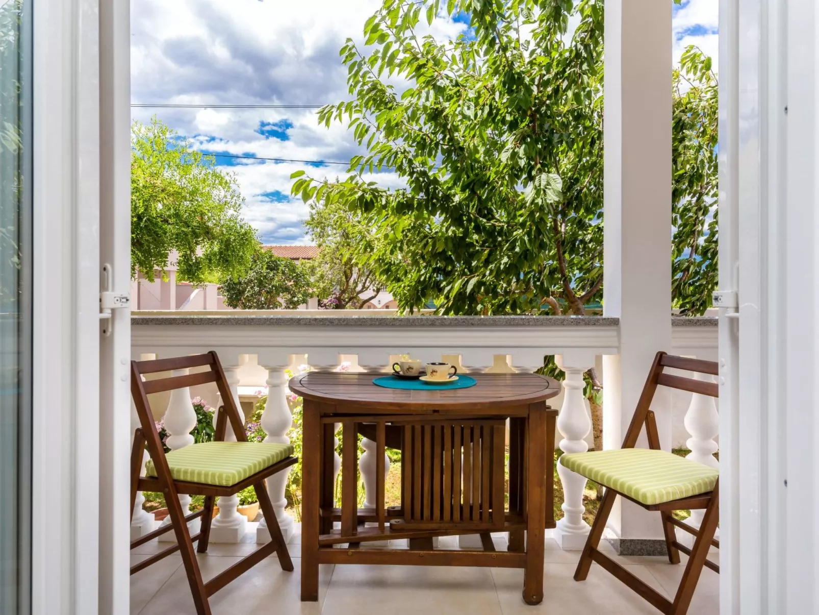 Tia, Wohnung mit Pool-Buiten