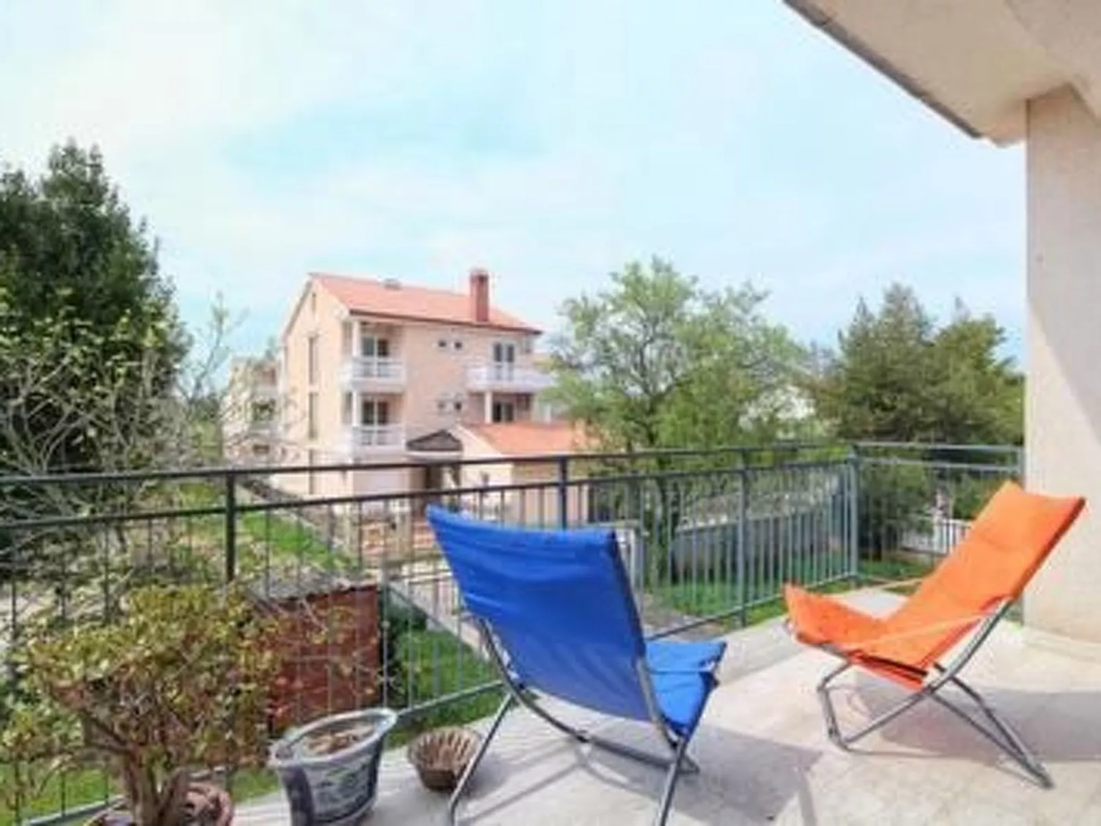 Ferienvilla "Romana" mit Blick auf das Wasser - Buiten