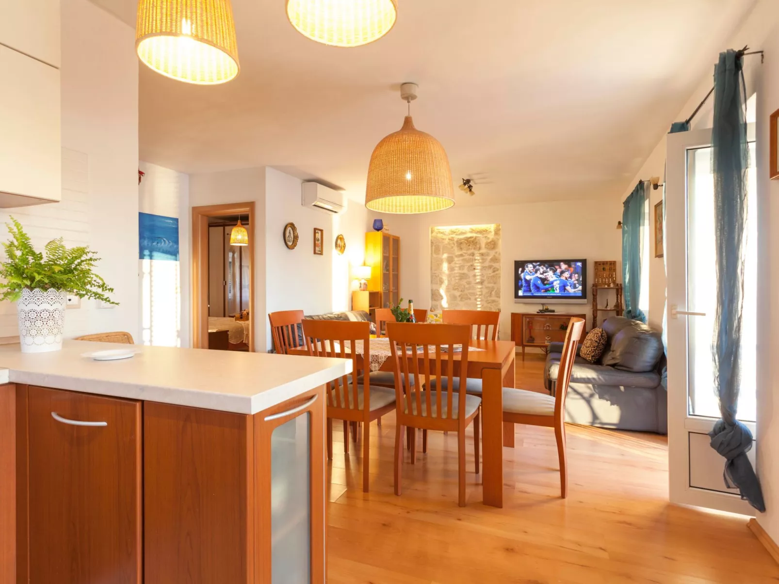 Wohnung "Slavija" mit Whirlpool-Binnen