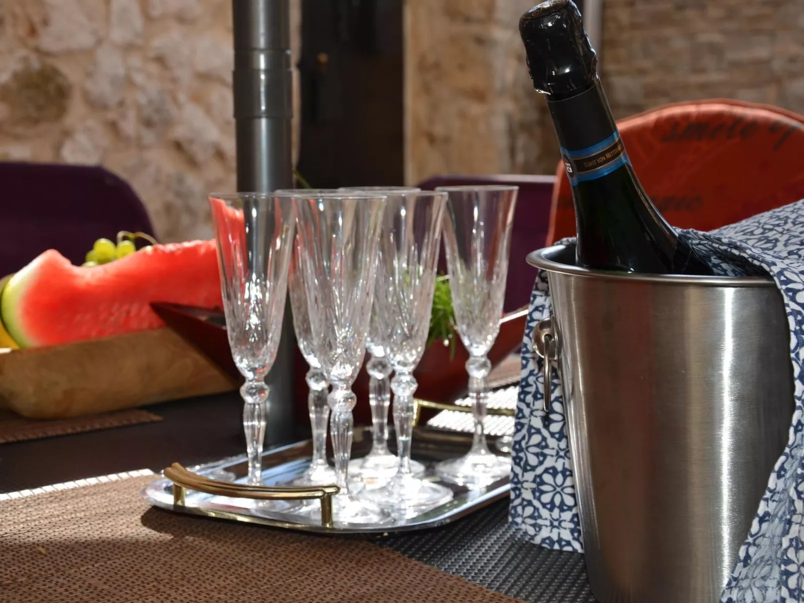 Geräumige Duplexwohnung mit Terrasse und Pool-Buiten