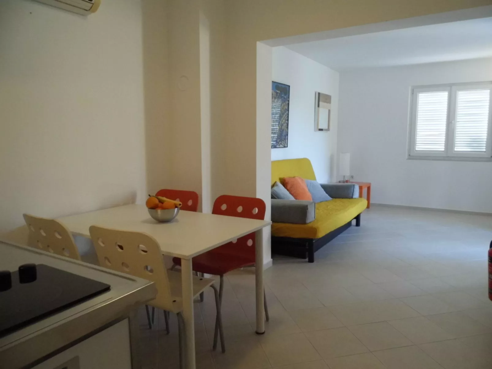 Gemütliche und moderne Wohnung in der Nähe von Meer und Zentrum-Binnen