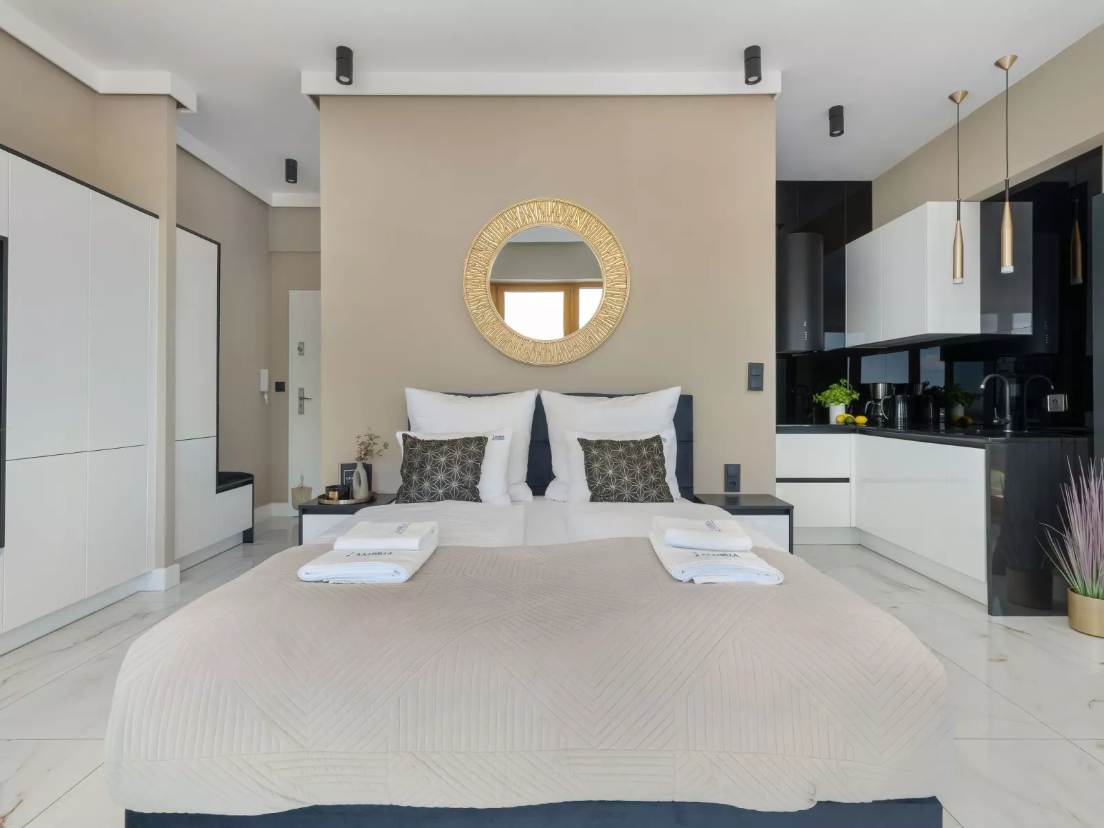 "Platan Tower 114"-Image-tags.info