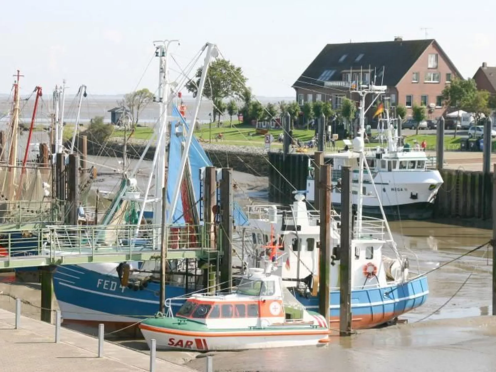 Mit Wintergarten und Garten am Deich - Image-tags.info