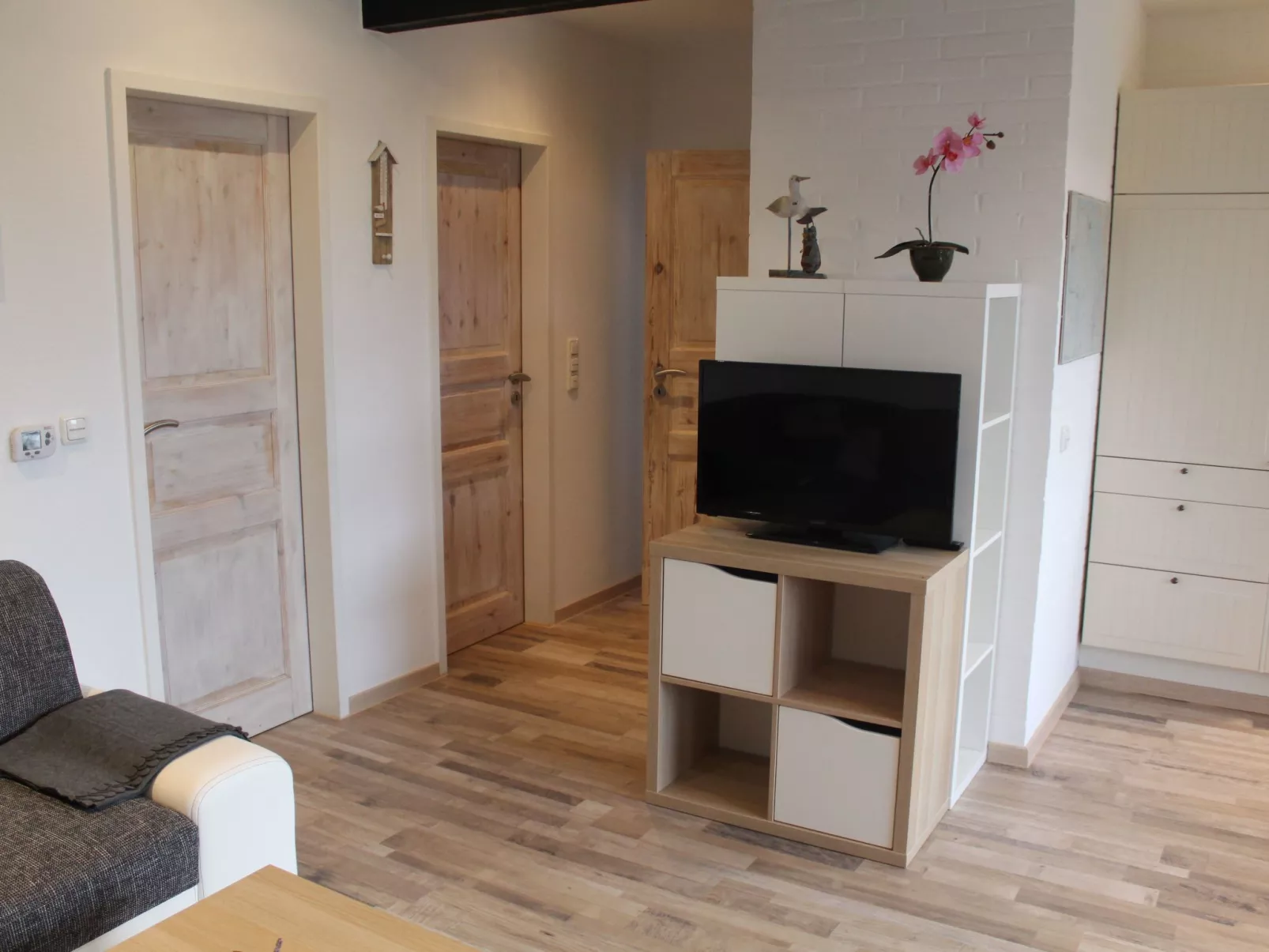 Schönes Ferienhaus in Tossens mit Schönem Garten-Binnen