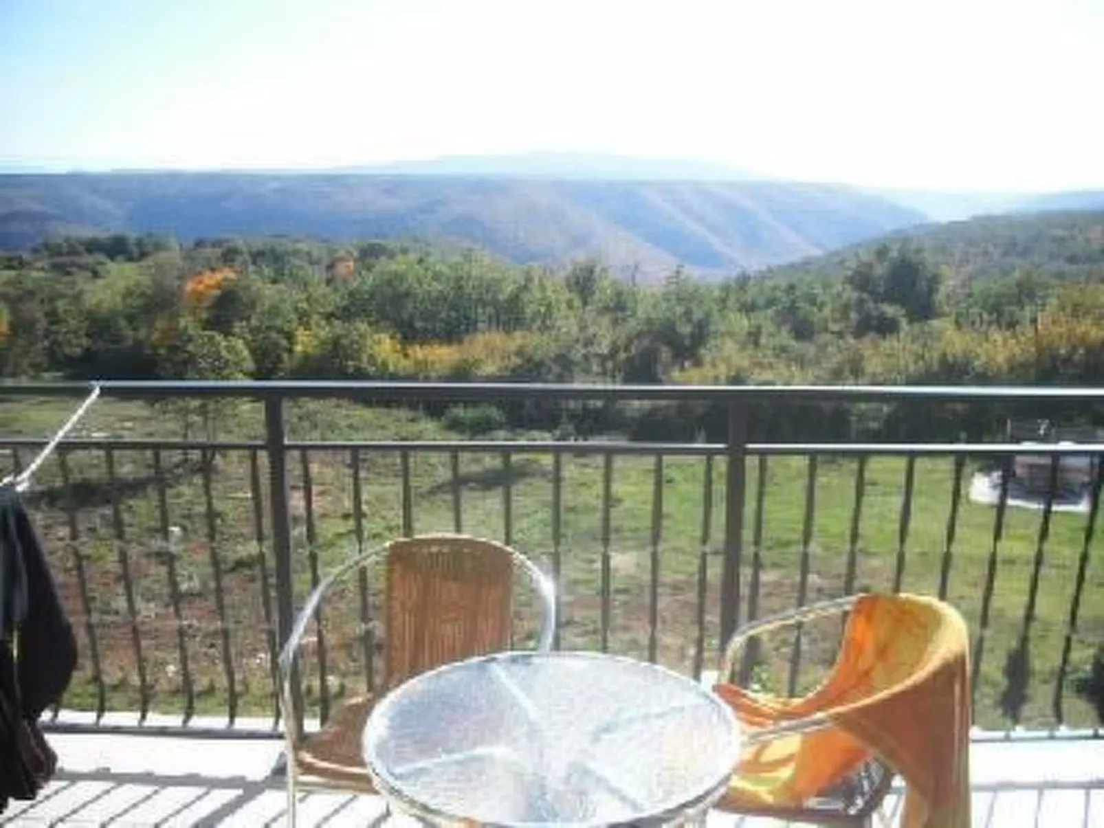 "Tutuila" mit Blick auf das Wasser-Buiten