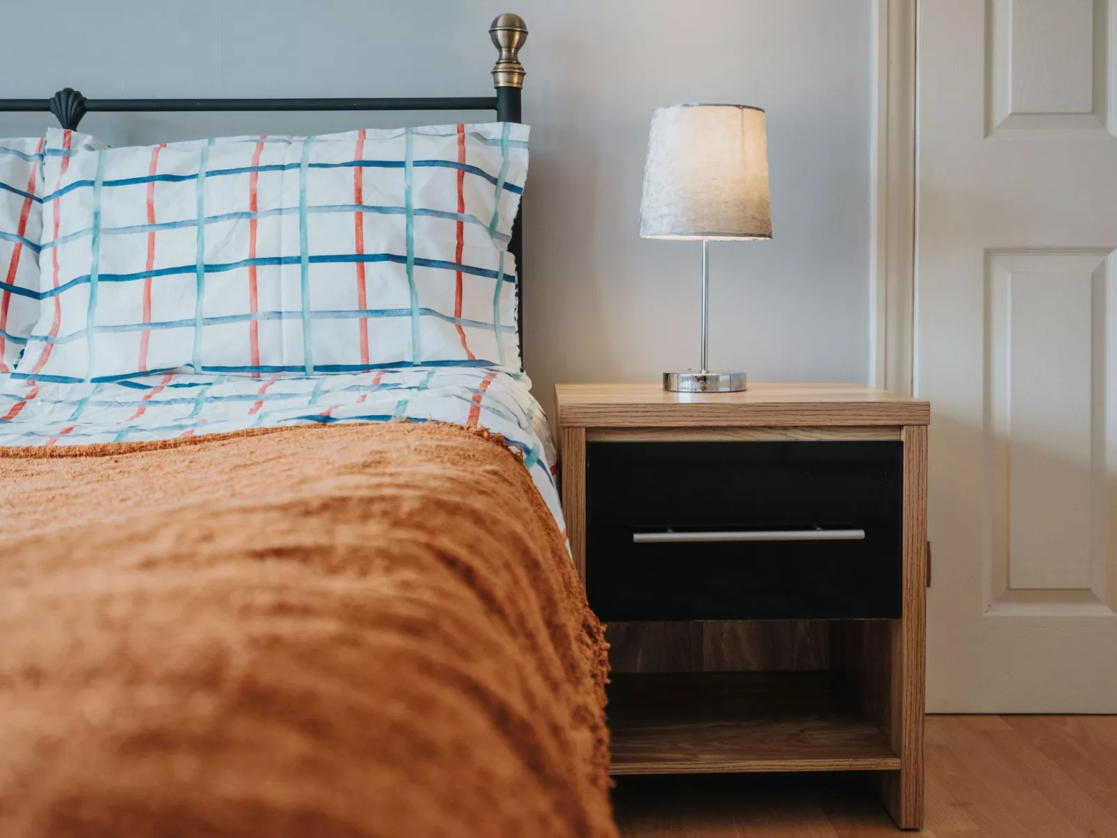 Kostenloses Parken Perfekt für lange monatliche Aufenthalte Für 6 Personen-Image-tags.info