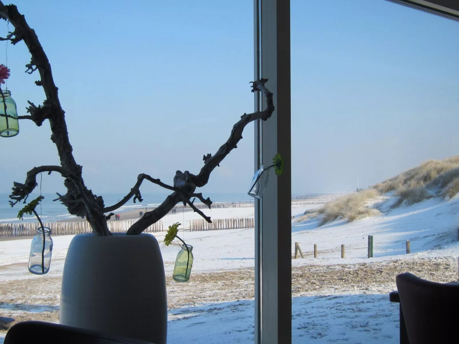 Gemütliches Haus mit komplett umzäuntem Garten-Buiten