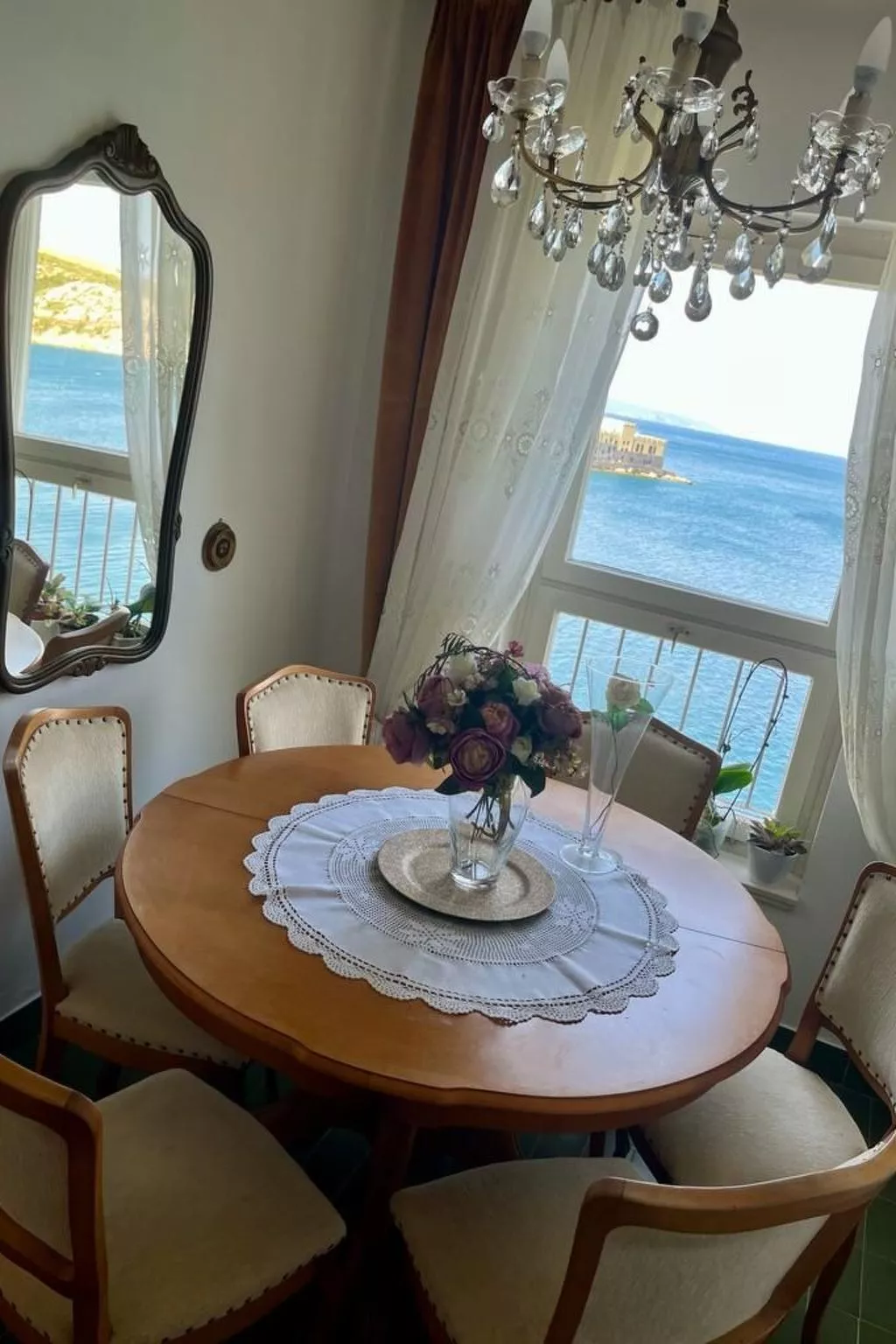 Wohnung mit Blick auf das Wasser-Binnen