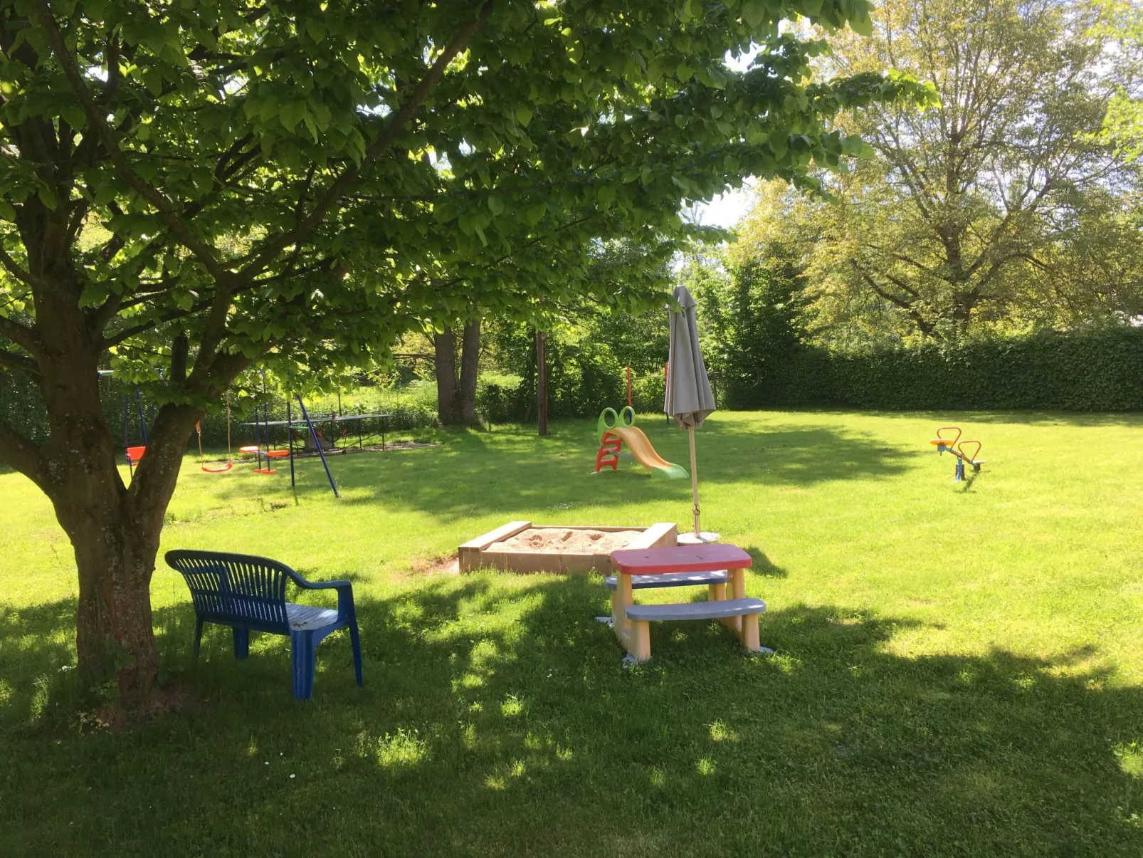 Haus im Grünen-Binnen