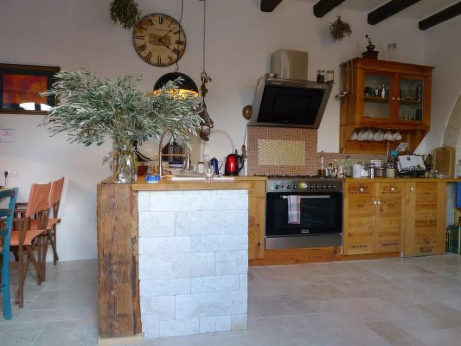 Ruhig gelegenes Ferienhaus mit eigenem Pool-Binnen