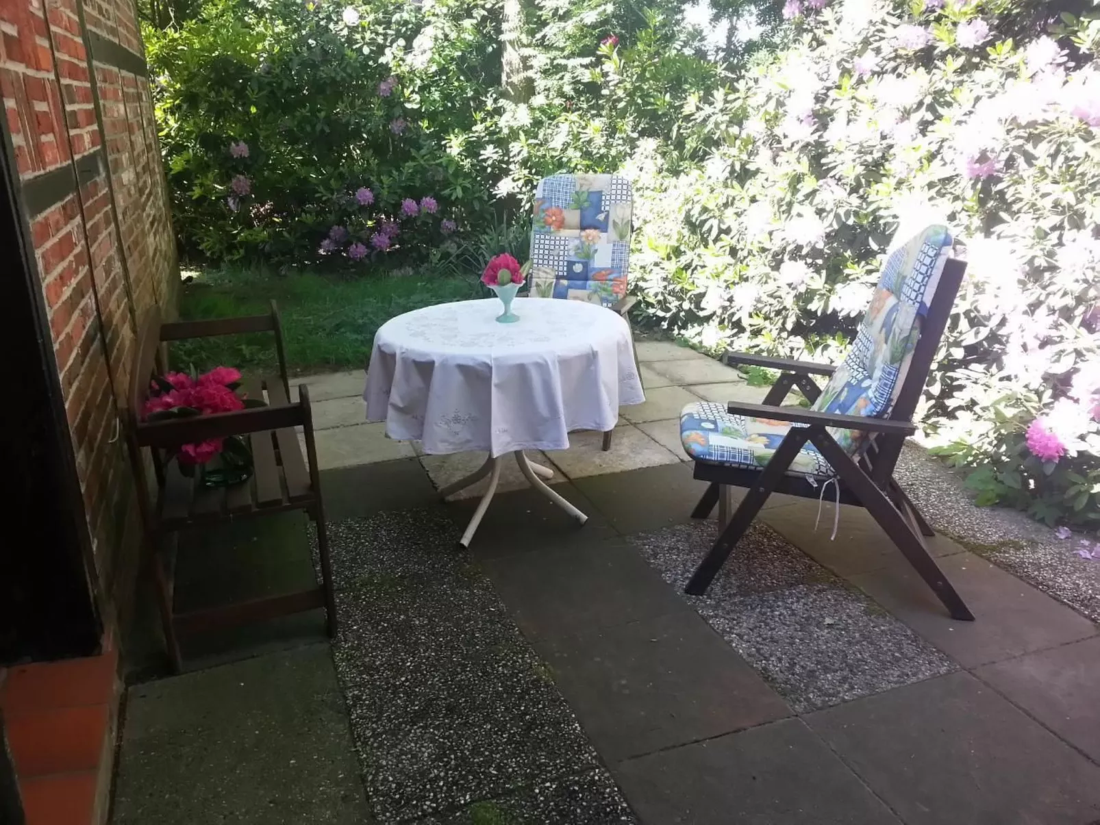 Große Ferienwohnung mit Garten, Grill und Terrasse-Image-tags.info