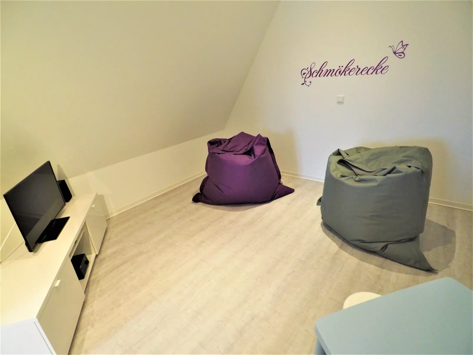 Traumhafte Reetdach-Doppelhaushälfte mit Garten-Binnen