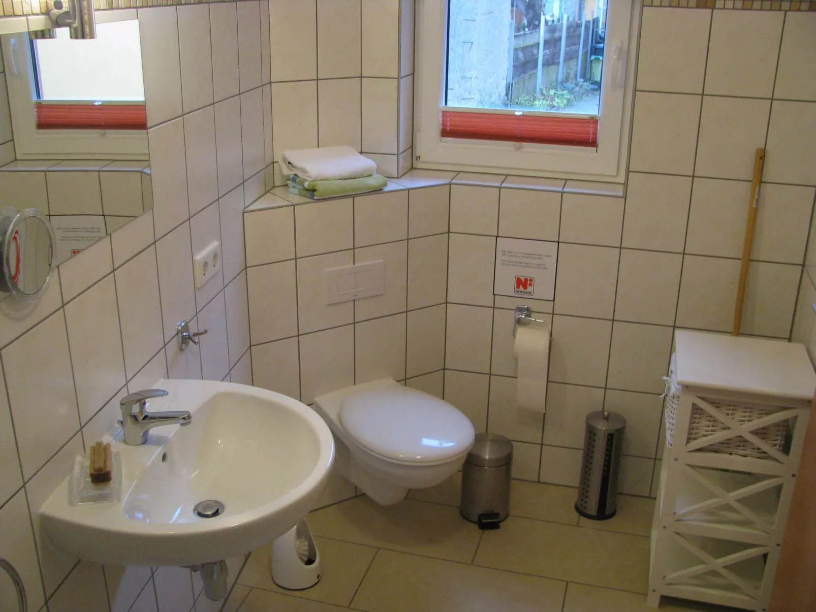 Moderne Wohnung mit Terrasse in zentraler Lage-Binnen