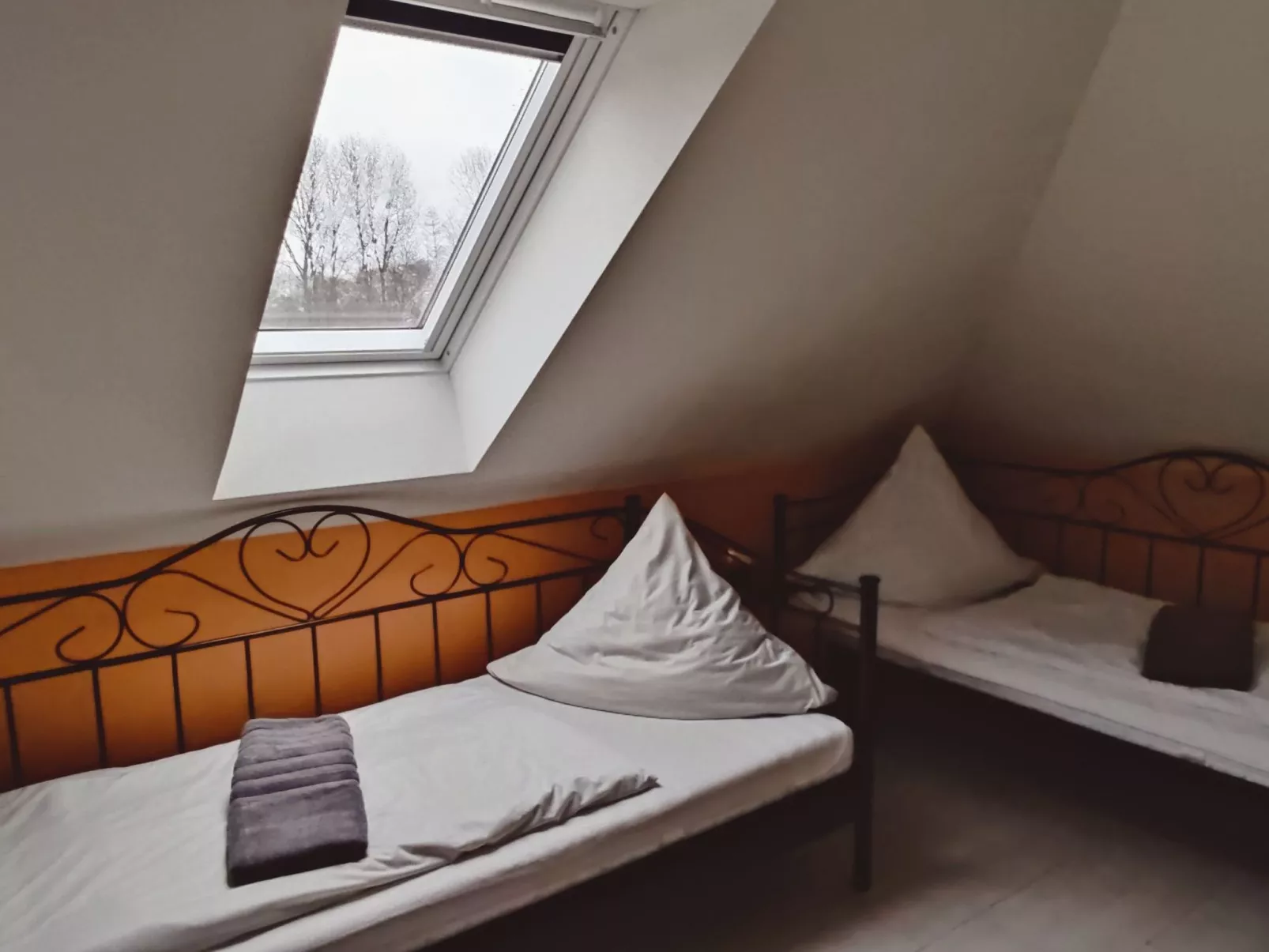 Haus am Kiessee mit direkter Angelseelage-Image-tags.info