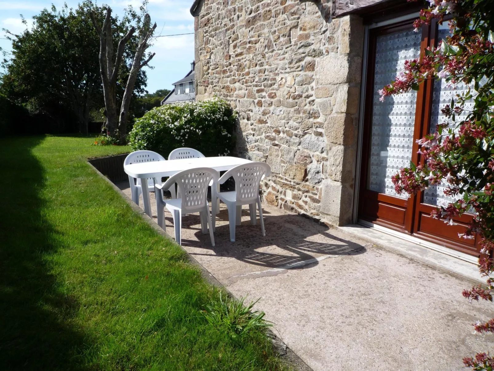 Eine kleine Oase der Ruhe am Meer-Binnen