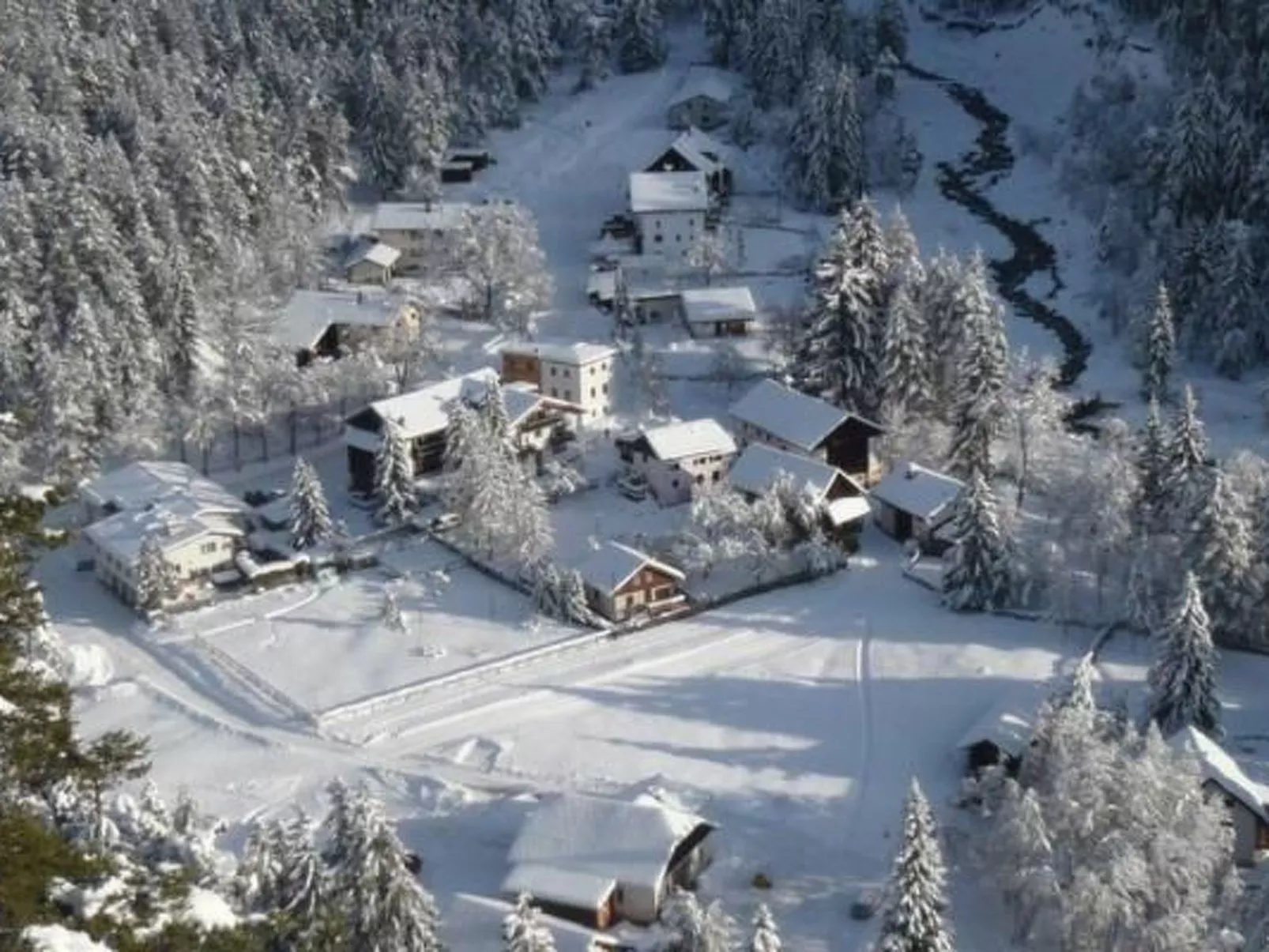 Alte typische Engadinermühle-Buiten