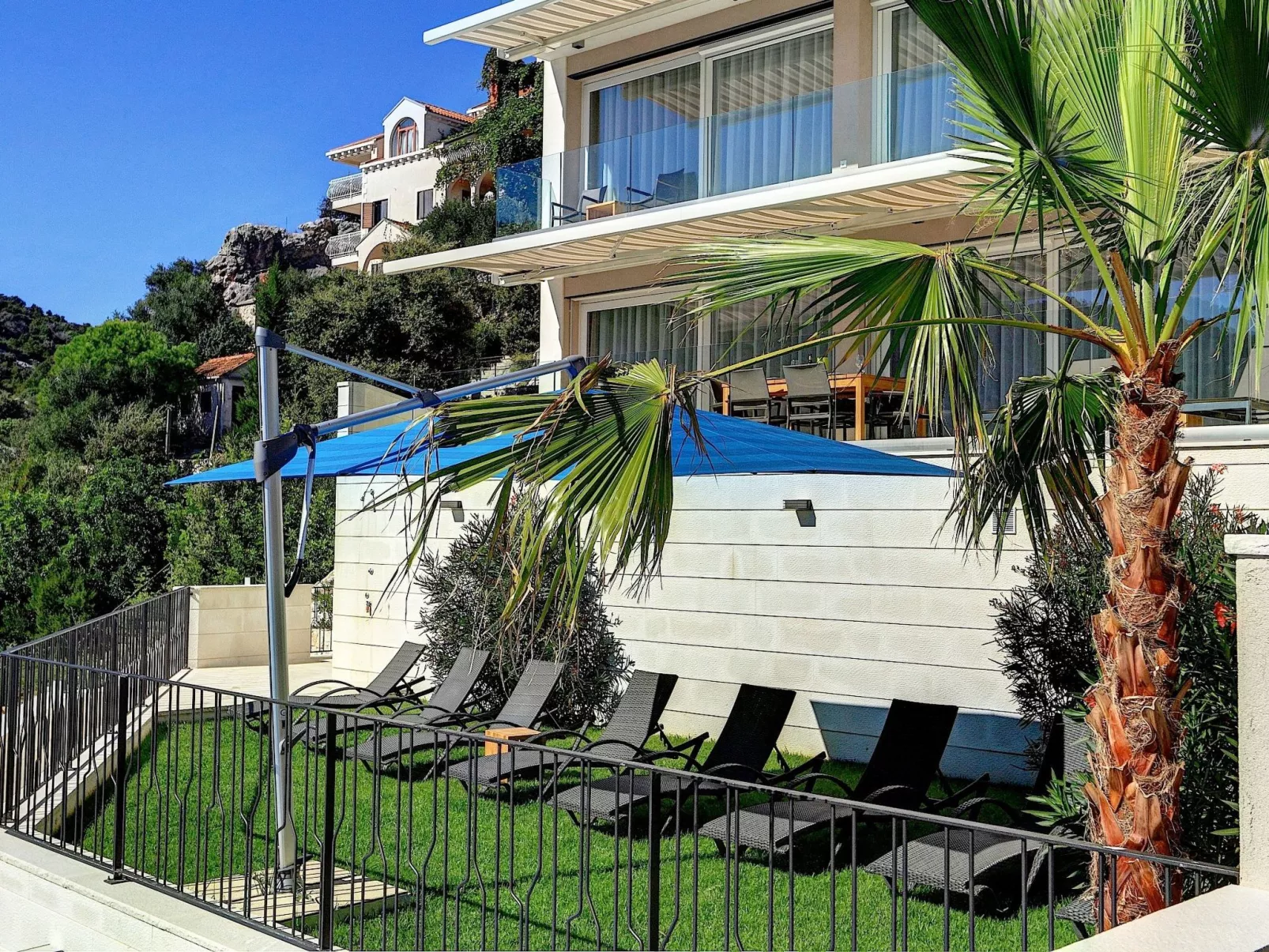 Villa by the Sea-Buiten