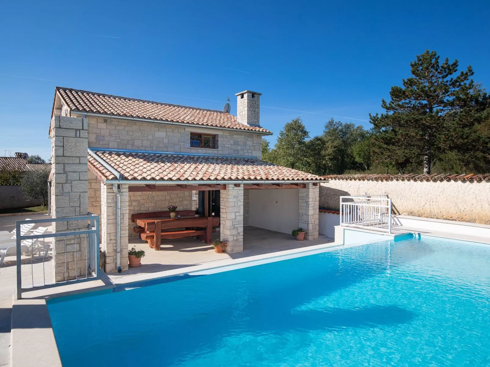 Für 6 Personen und 2 Kinder in Ružići bei Pazin, Istrien (Binnenland von Istrie-Image-tags.info