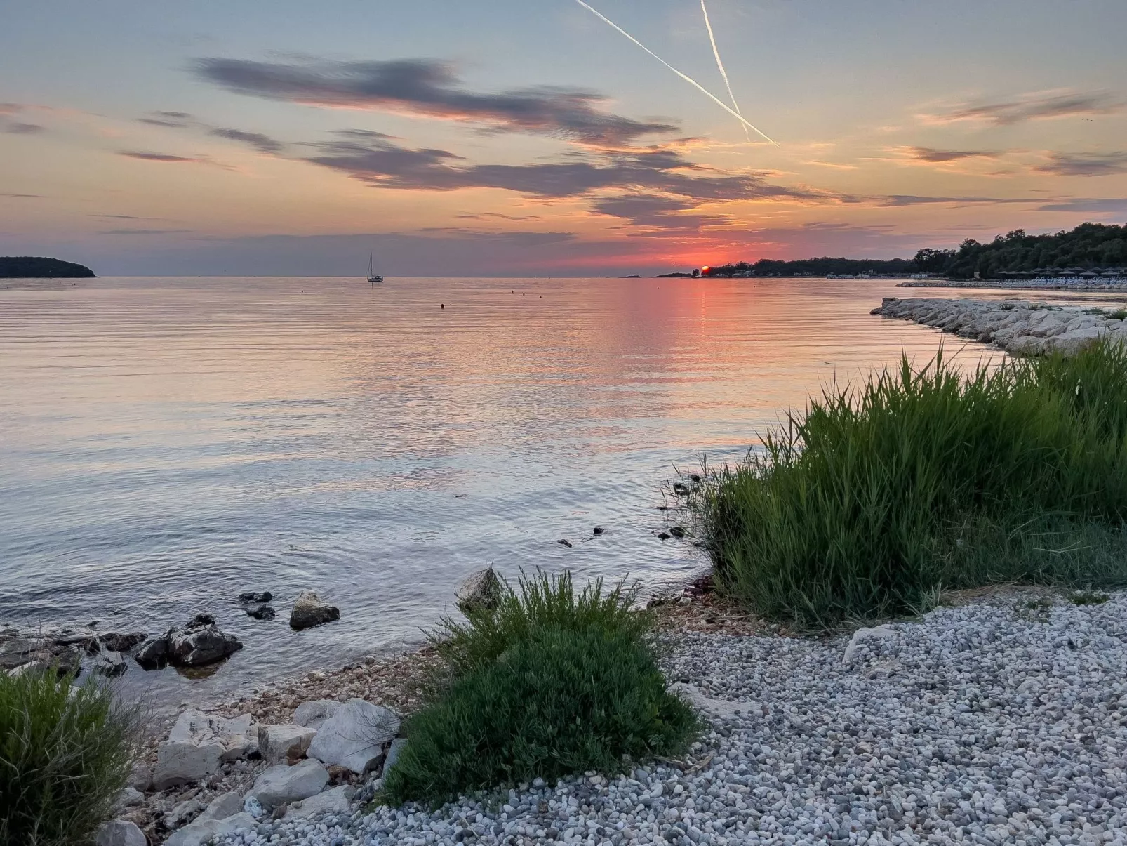 Freistehender Bungalow Perla mit Garten und Grill-Image-tags.info