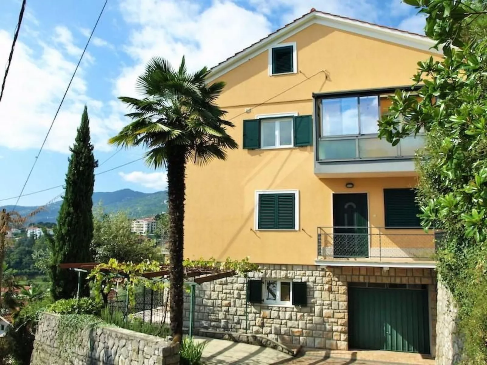 Apartment Kisic 3 mit herrlichem Meerblick-Buiten