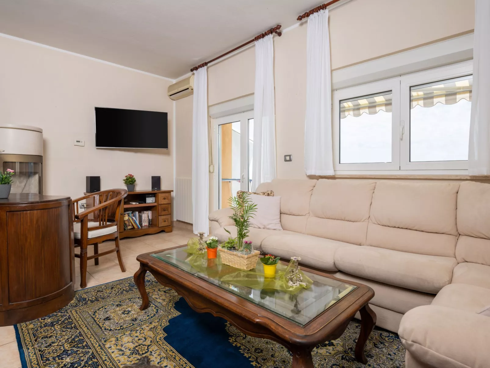 Sara-Image-tags.info